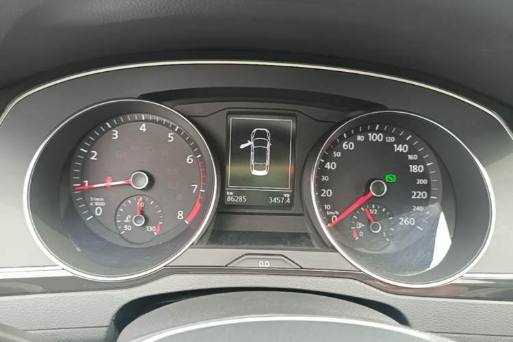 Used Volkswagen Magotan 2019 330TSI DSG Luxury Model China V Standard Instrument Cluster