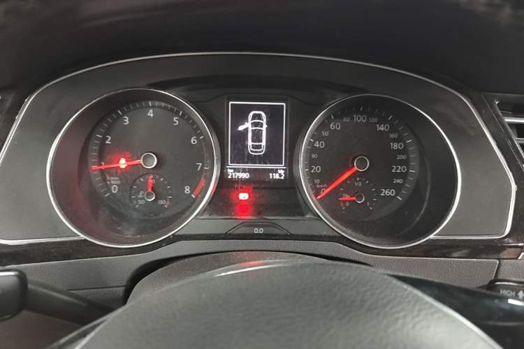 Used Volkswagen Magotan 2019 330TSI DSG Leading Model China VI Standard Instrument Cluster