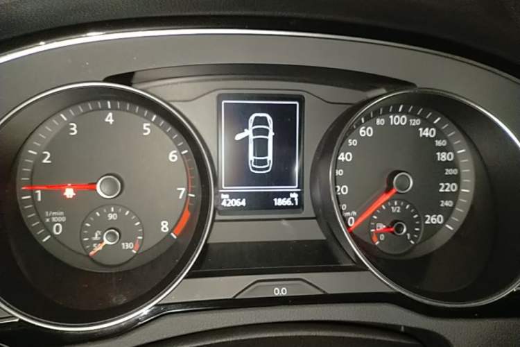 Used Volkswagen Magotan 2019 330TSI DSG Leading Model China VI Standard Instrument Cluster