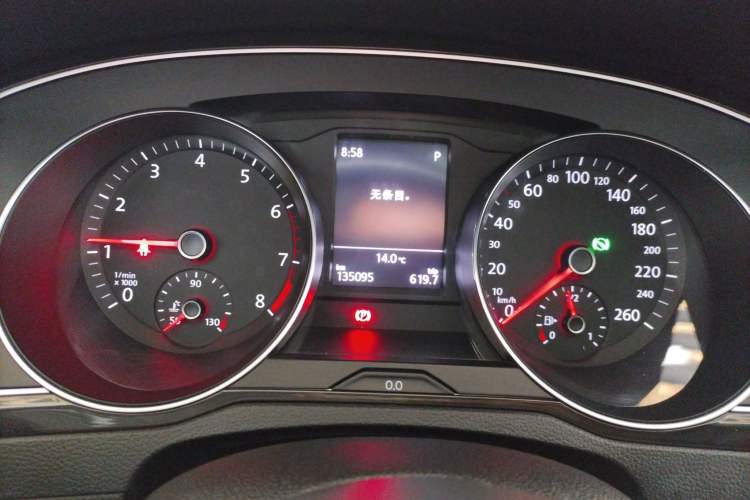 Used Volkswagen Magotan 2019 330TSI DSG Leading Edition China V Standard Instrument Cluster