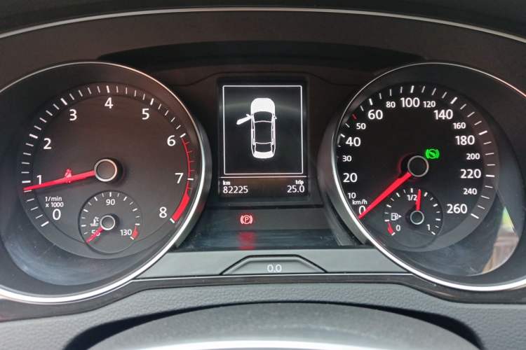 Used Volkswagen Magotan 2019 330TSI DSG Luxury Model China V Standard Instrument Cluster