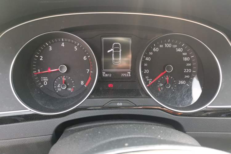 Used Volkswagen Magotan 2019 330TSI DSG Luxury Version China VI Standard Instrument Cluster
