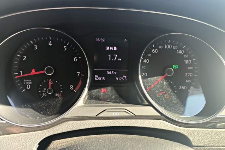 Used Volkswagen Magotan 2019 330TSI DSG Leading Edition China V Standard Instrument Cluster