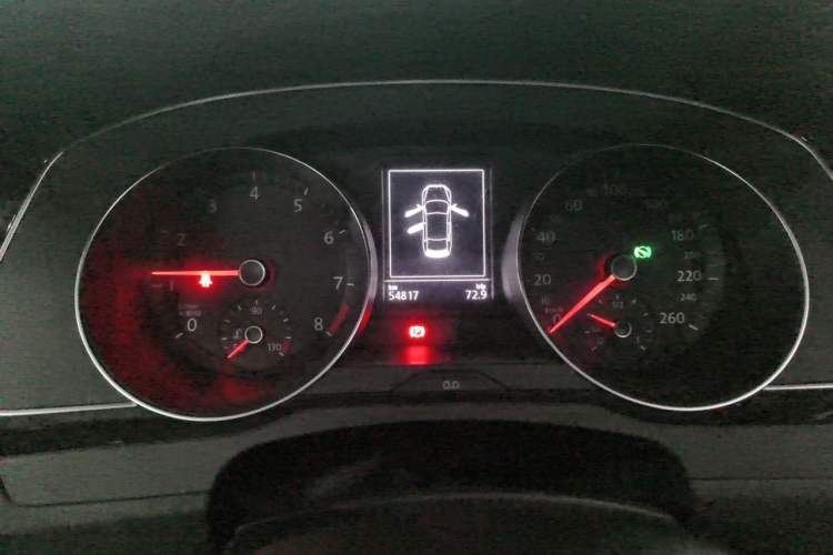 Used Volkswagen Magotan 2019 330TSI DSG Luxury Version China VI Standard Instrument Cluster