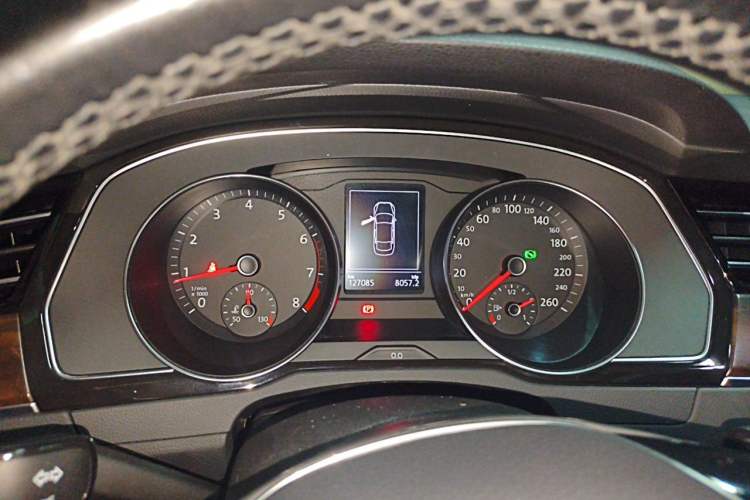 Used Volkswagen Magotan 2019 330TSI DSG Leading Model China VI Standard Instrument Cluster