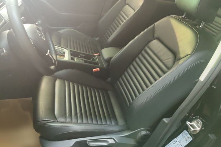Used Volkswagen Magotan 2019 280TSI DSG Comfort Model China V Standard Interior 1