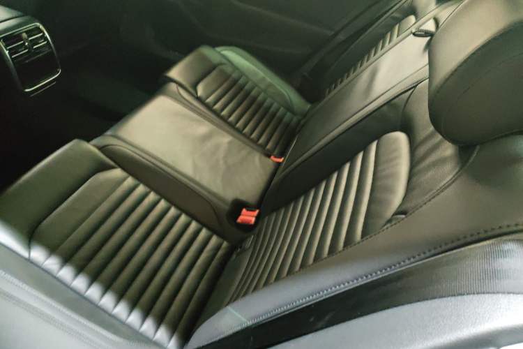 Used Volkswagen Magotan 2019 280TSI DSG Comfort Model China V Standard Interior 2