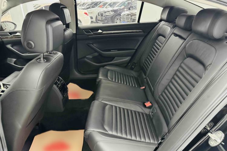 Used Volkswagen Magotan 2019 330TSI DSG Luxury Model China V Standard Interior 2