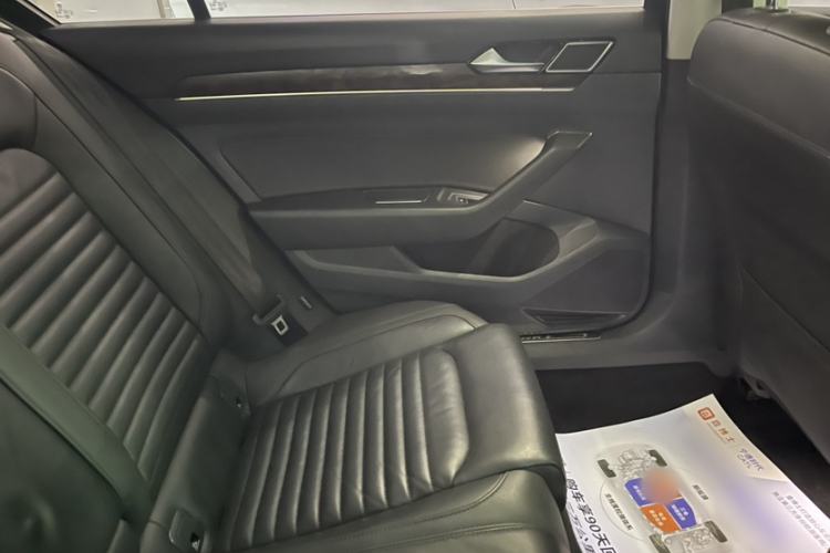Used Volkswagen Magotan 2019 330TSI DSG Luxury Model China V Standard Interior 9