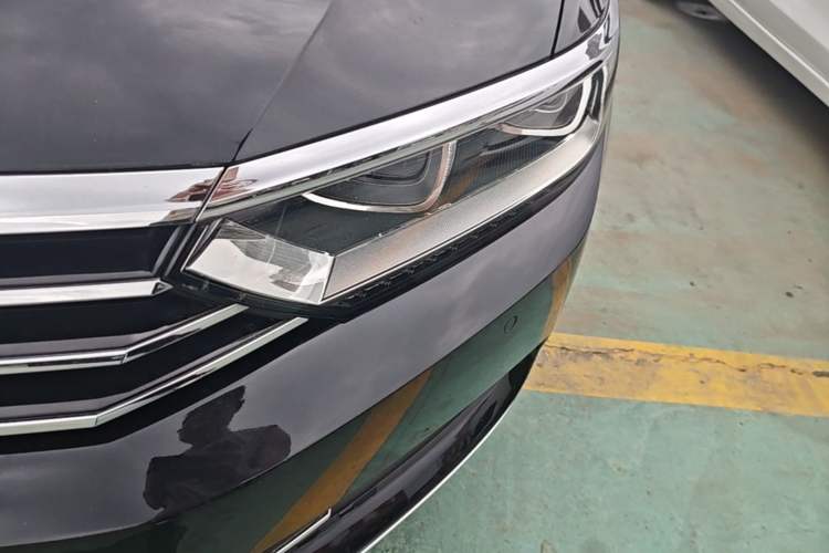 Used Volkswagen Magotan 2019 330TSI DSG Leading Model China VI Standard Left Front Headlight