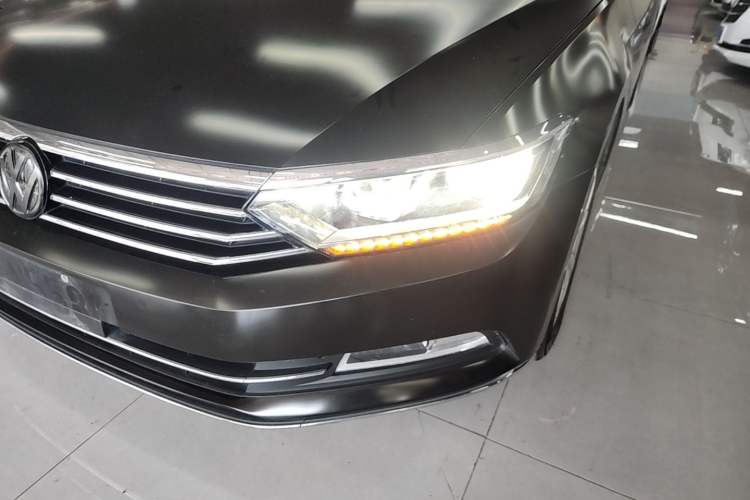 Used Volkswagen Magotan 2019 330TSI DSG Luxury Model China V Standard Left Front Headlight