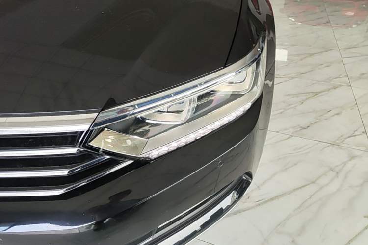Used Volkswagen Magotan 2019 330TSI DSG Luxury Model China V Standard Left Front Headlight