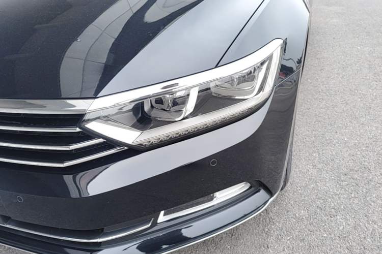 Used Volkswagen Magotan 2019 330TSI DSG Luxury Model China V Standard Left Front Headlight
