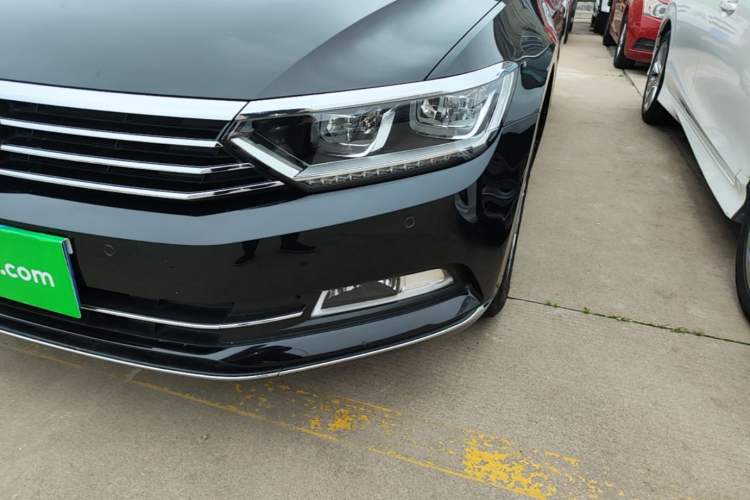 Used Volkswagen Magotan 2019 330TSI DSG Leading Model China VI Standard Left Front Headlight