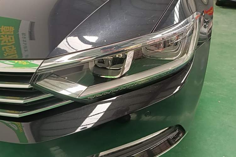 Used Volkswagen Magotan 2019 330TSI DSG Leading Edition China V Standard Left Front Headlight