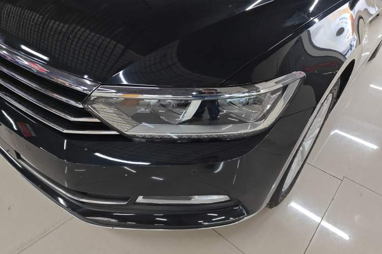 Used Volkswagen Magotan 2019 330TSI DSG Luxury Model China V Standard Left Front Headlight