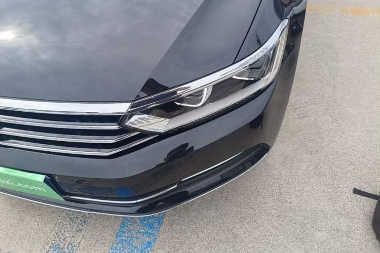 Used Volkswagen Magotan 2019 330TSI DSG Leading Model China VI Standard Left Front Headlight