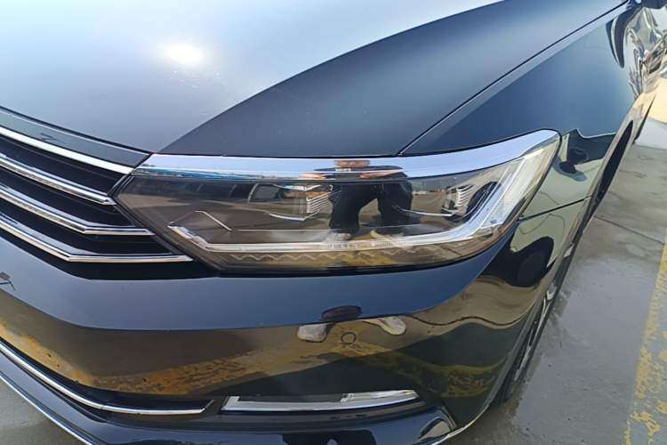 Used Volkswagen Magotan 2019 280TSI DSG Comfort Model China V Standard Left Front Headlight