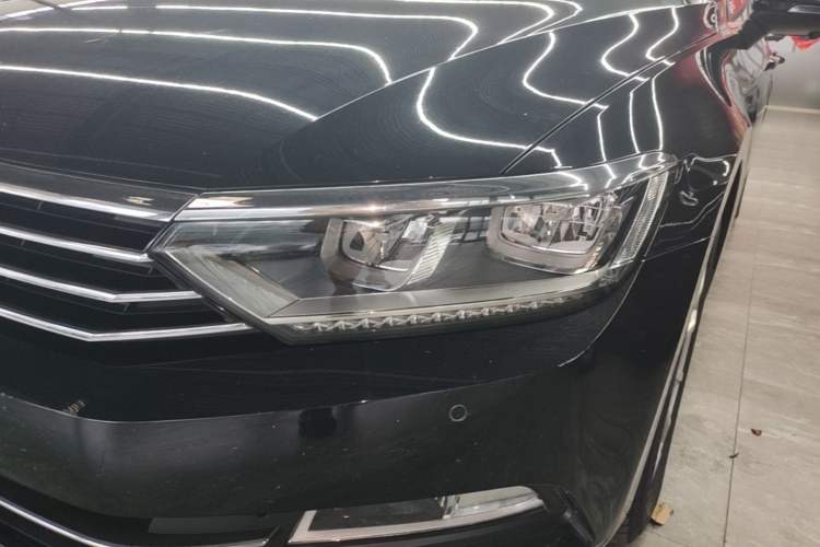 Used Volkswagen Magotan 2019 330TSI DSG Leading Model China VI Standard Left Front Headlight