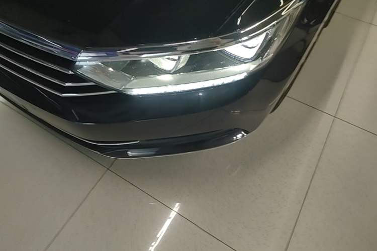 Used Volkswagen Magotan 2019 330TSI DSG Leading Edition China V Standard Left Front Headlight