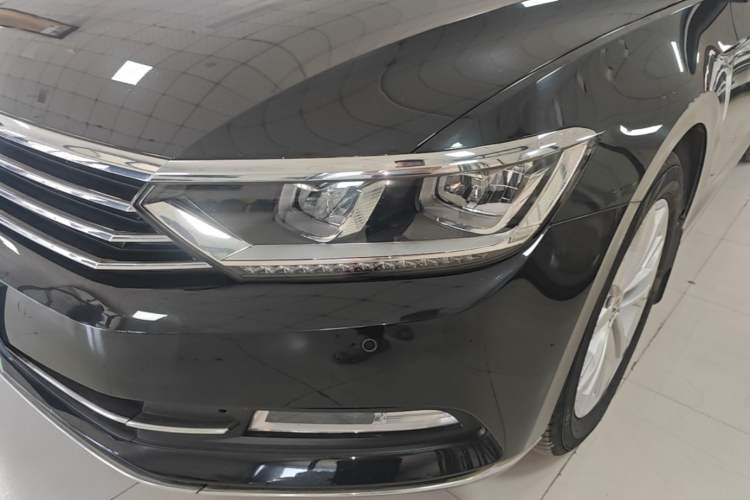 Used Volkswagen Magotan 2019 330TSI DSG Luxury Model China V Standard Left Front Headlight
