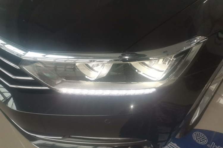 Used Volkswagen Magotan 2019 330TSI DSG Leading Model China VI Standard Left Front Headlight