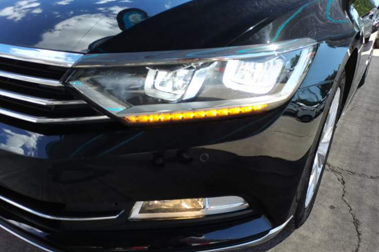 Used Volkswagen Magotan 2019 330TSI DSG Luxury Model China V Standard Left Front Headlight