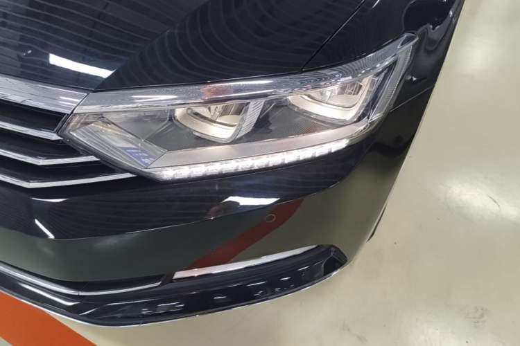 Used Volkswagen Magotan 2019 330TSI DSG Luxury Version China VI Standard Left Front Headlight