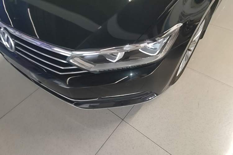Used Volkswagen Magotan 2019 330TSI DSG Leading Edition China V Standard Left Front Headlight