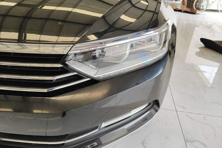 Used Volkswagen Magotan 2019 330TSI DSG Luxury Model China V Standard Left Front Headlight