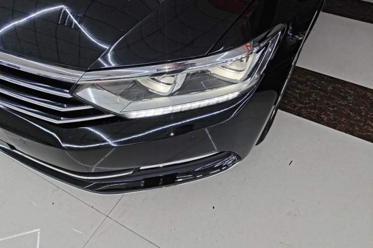 Used Volkswagen Magotan 2019 330TSI DSG Leading Model China VI Standard Left Front Headlight