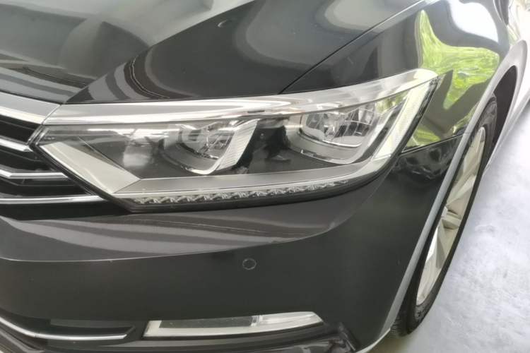 Used Volkswagen Magotan 2019 330TSI DSG Leading Model China VI Standard Left Front Headlight