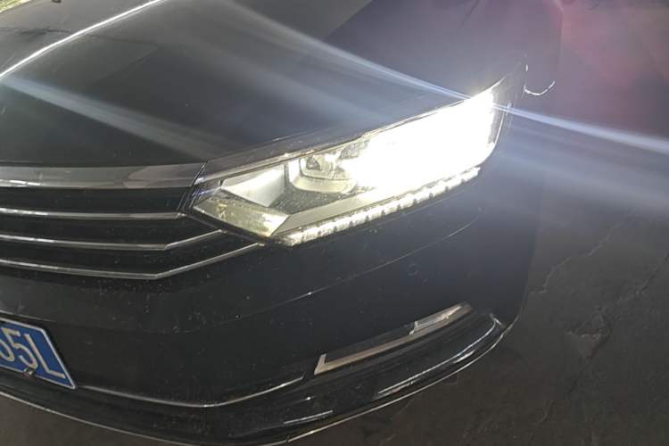 Used Volkswagen Magotan 2019 330TSI DSG Luxury Model China V Standard Left Front Headlight