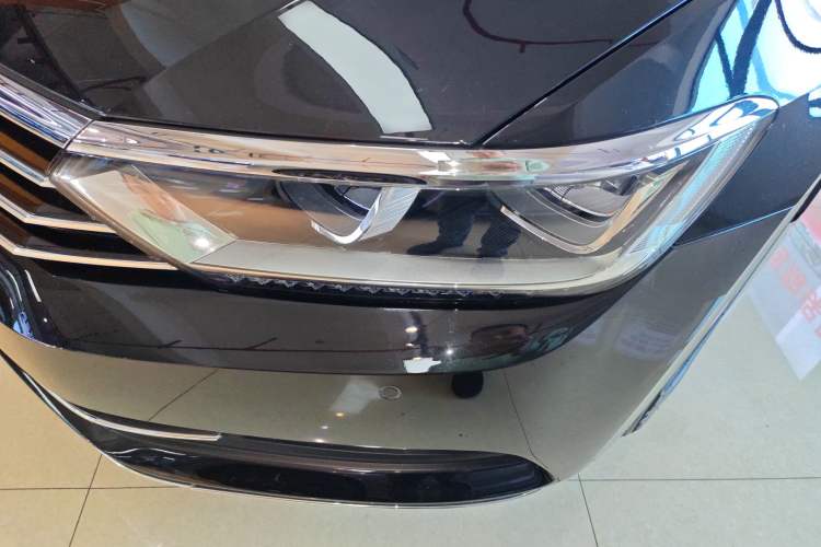 Used Volkswagen Magotan 2019 330TSI DSG Luxury Version China VI Standard Left Front Headlight