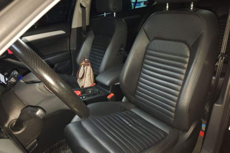 Used Volkswagen Magotan 2019 330TSI DSG Leading Model China VI Standard Left Front Seat