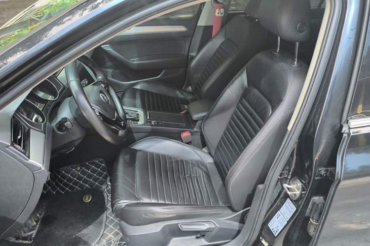 Used Volkswagen Magotan 2019 280TSI DSG Comfort Model China VI Standard Left Front Seat