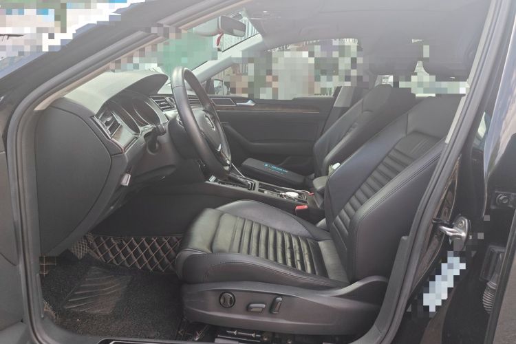 Used Volkswagen Magotan 2019 330TSI DSG Luxury Version China VI Standard Left Front Seat