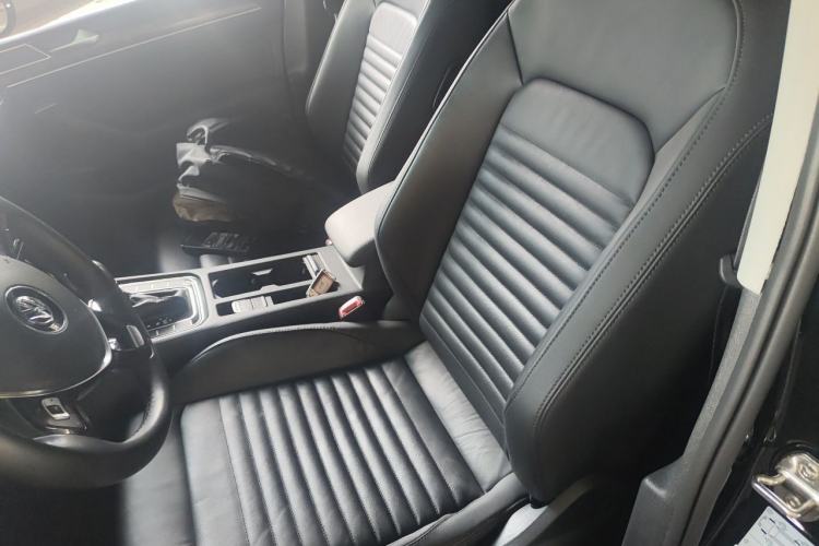 Used Volkswagen Magotan 2019 330TSI DSG Luxury Model China V Standard Left Front Seat