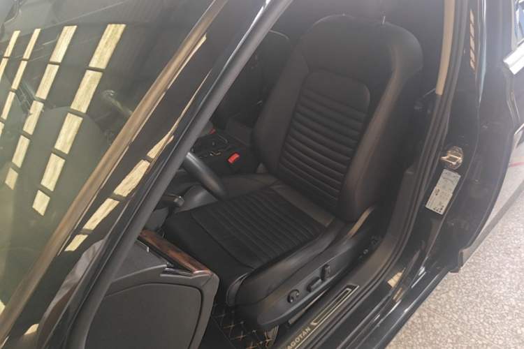 Used Volkswagen Magotan 2019 330TSI DSG Luxury Model China V Standard Left Front Seat