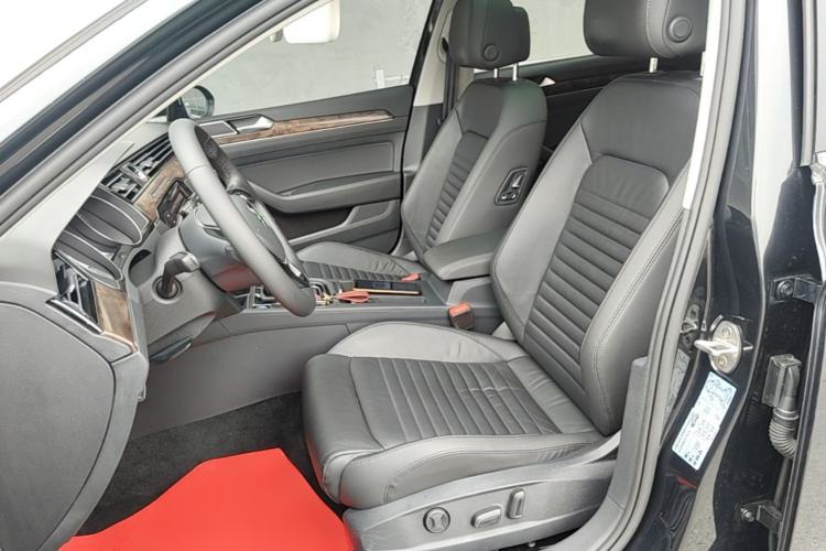 Used Volkswagen Magotan 2019 330TSI DSG Luxury Model China V Standard Left Front Seat
