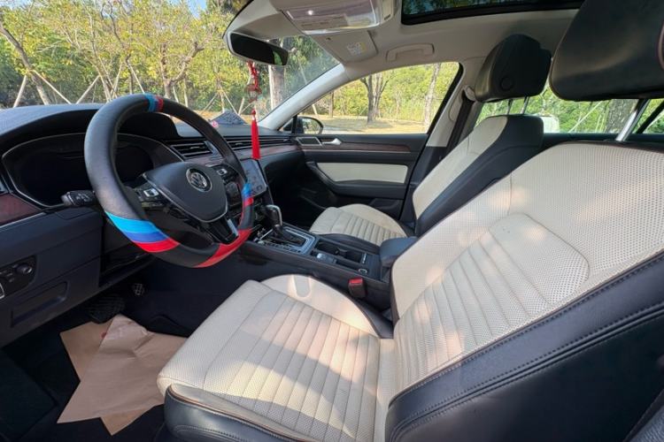 Used Volkswagen Magotan 2019 380TSI DSG Flagship Version China VI Standard Left Front Seat