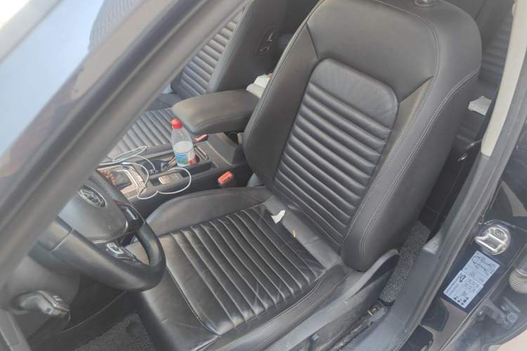 Used Volkswagen Magotan 2019 330TSI DSG Luxury Version China VI Standard Left Front Seat