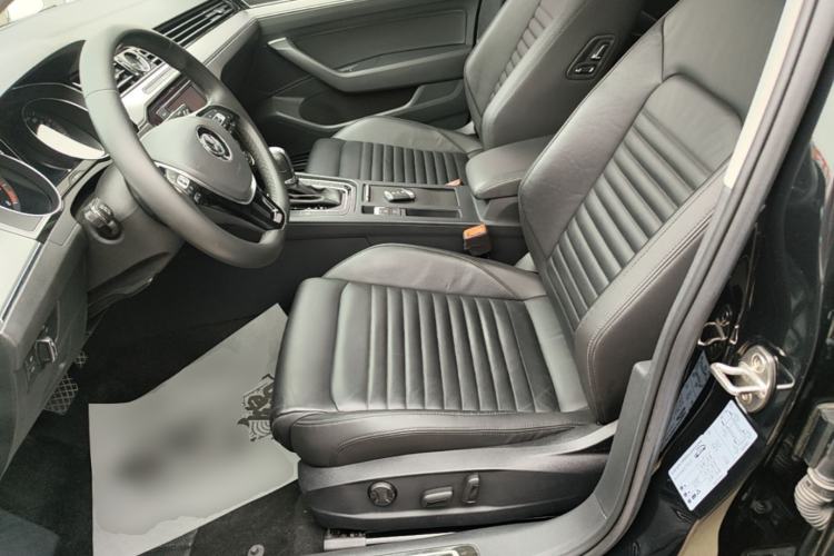Used Volkswagen Magotan 2019 330TSI DSG Leading Model China VI Standard Left Front Seat