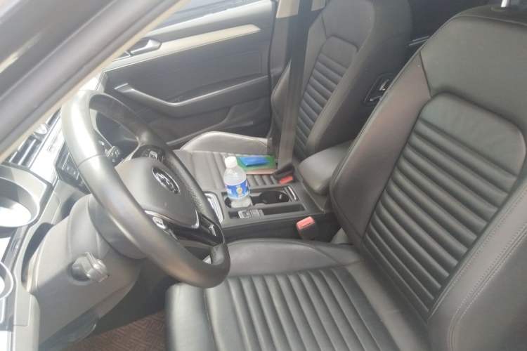 Used Volkswagen Magotan 2019 330TSI DSG Leading Model China VI Standard Left Front Seat