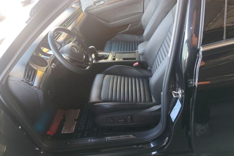 Used Volkswagen Magotan 2019 380TSI DSG Luxury Version China VI Standard Left Front Seat