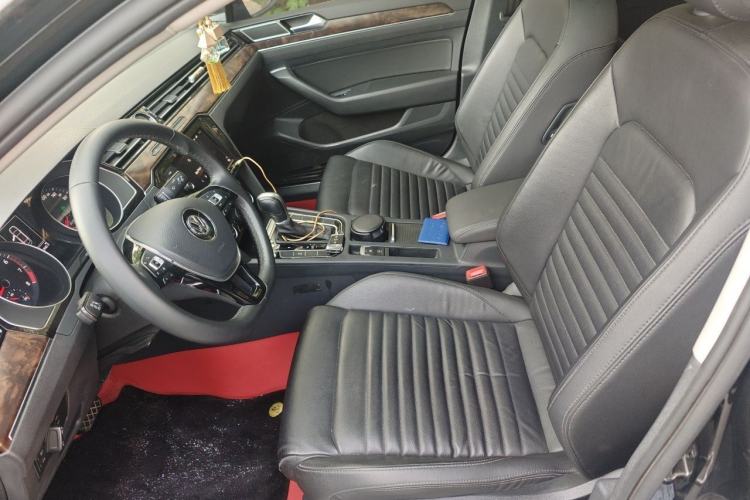 Used Volkswagen Magotan 2019 330TSI DSG Luxury Model China V Standard Left Front Seat