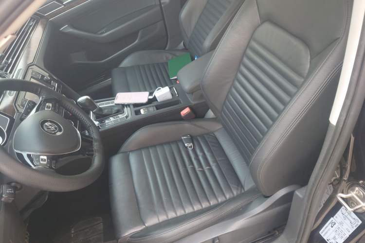 Used Volkswagen Magotan 2019 330TSI DSG Leading Model China VI Standard Left Front Seat