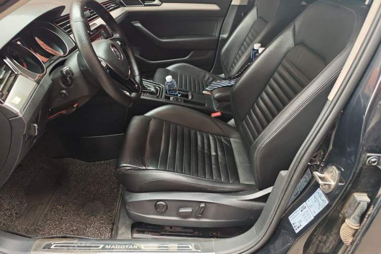 Used Volkswagen Magotan 2019 330TSI DSG Leading Model China VI Standard Left Front Seat