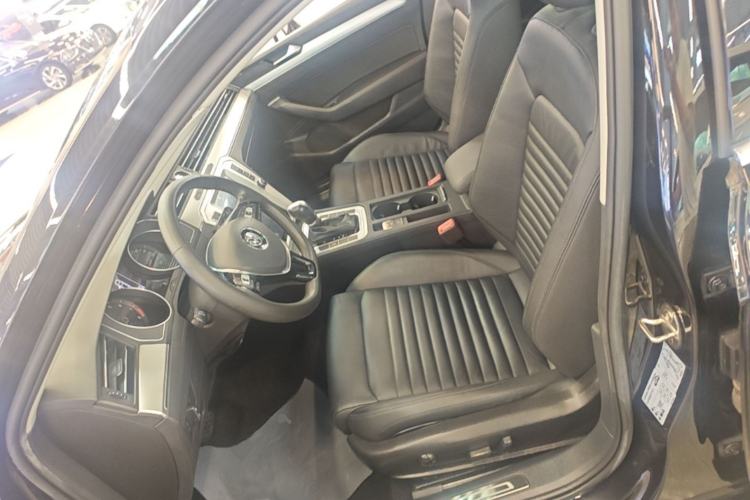 Used Volkswagen Magotan 2019 280TSI DSG Comfort Model China VI Standard Left Front Seat
