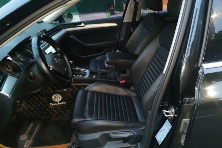 Used Volkswagen Magotan 2019 280TSI DSG Comfort Model China VI Standard Left Front Seat